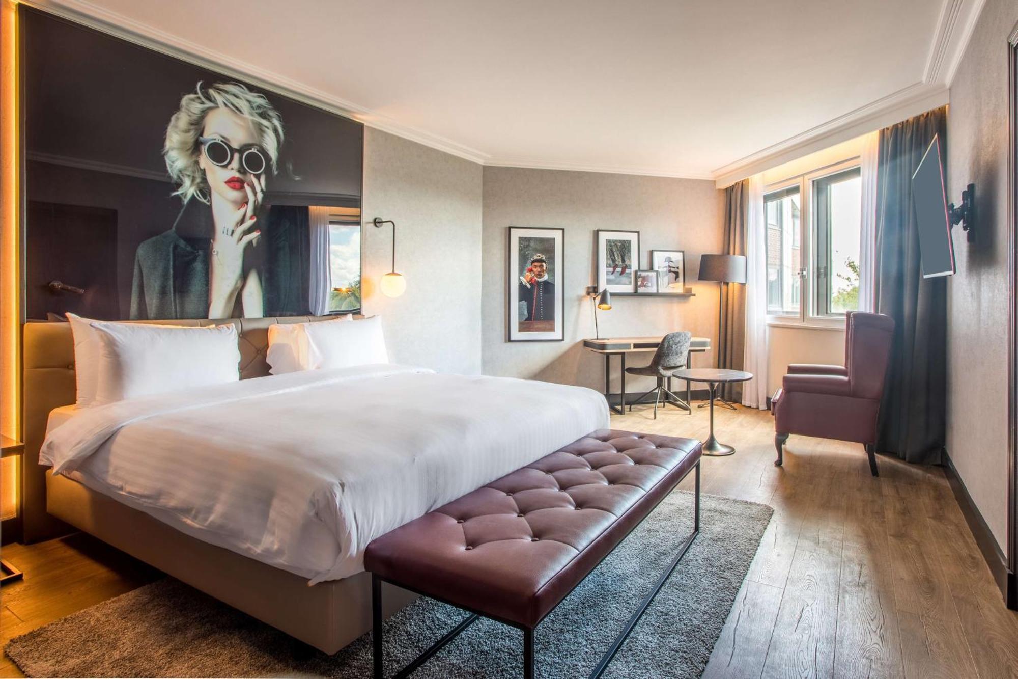 Готель Radisson Red London Heathrow Harmondsworth Екстер'єр фото